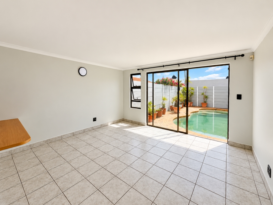 4 Bedroom Property for Sale in Bothasig Western Cape